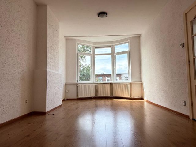 Tienhovenselaan 58, Den Haag