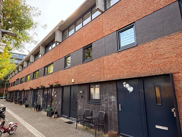 Lau Mazirellaan 49, Den Haag