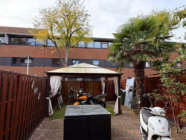 Lau Mazirellaan 49, Den Haag