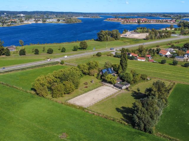 Bandijk 41, Lathum
