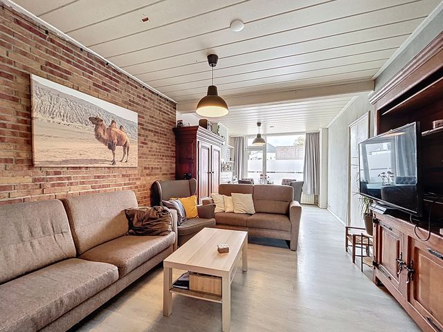 Zandstraat 3, Oostburg