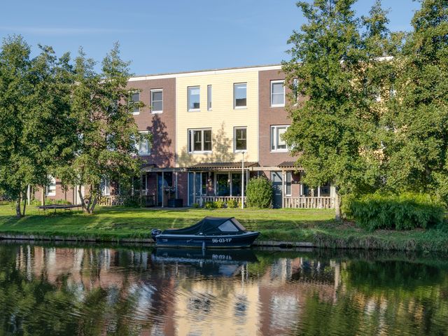 De Groene Boer 8, Wormerveer