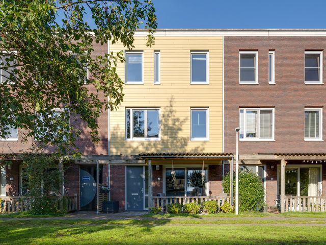 De Groene Boer 8, Wormerveer