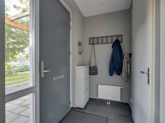 De Groene Boer 8, Wormerveer