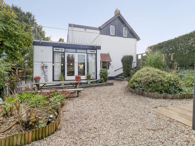 Boerendijk 64, Fijnaart