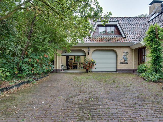 Biezenweide 15, Puttershoek