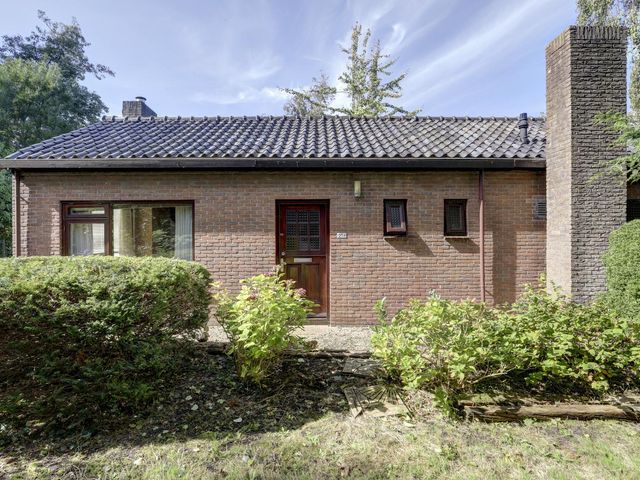 Stougjesdijk 251, Oud-Beijerland