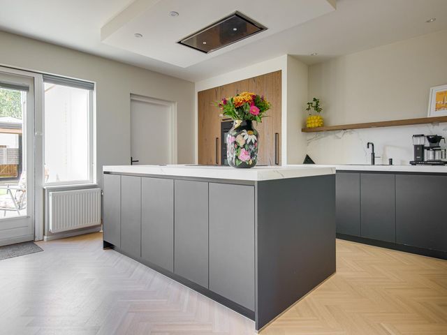Pieter de Hooghlaan 35, Oud-Beijerland