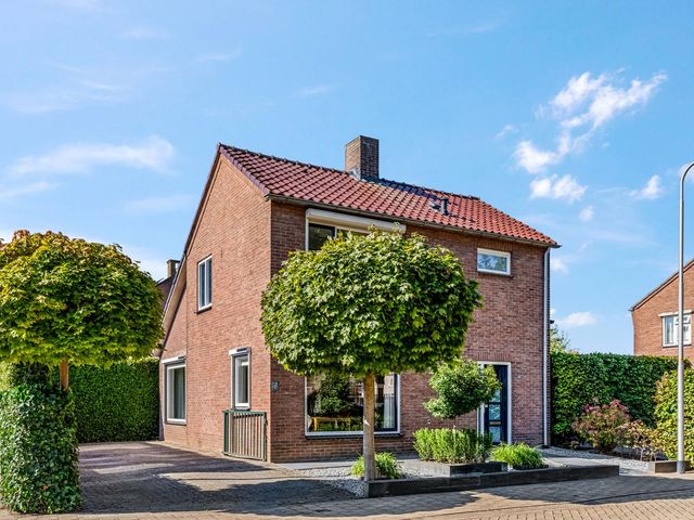 Hofsteestraat 13, Haalderen