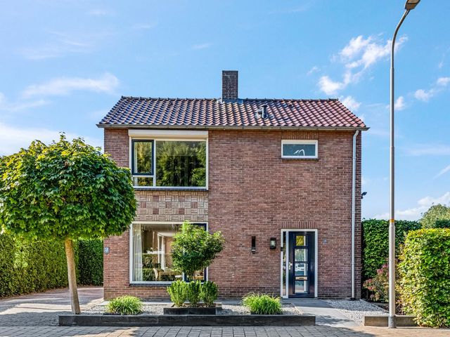 Hofsteestraat 13, Haalderen