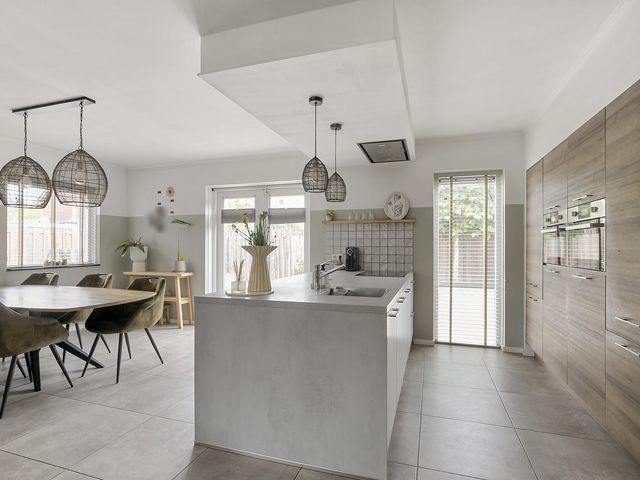 Julianastraat 6, Huissen