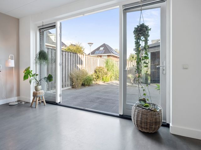 Middelzand 2632, Julianadorp