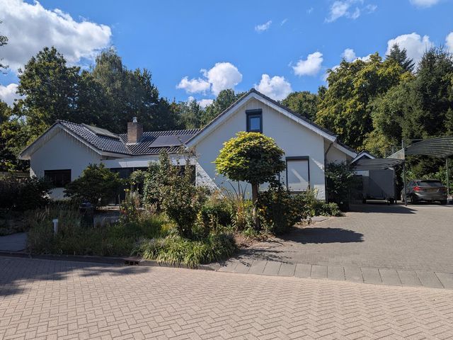 Jupiterlaan 9, Dongen