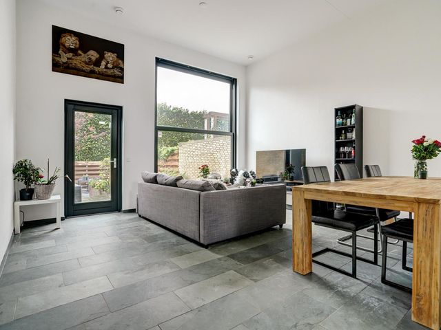 Voorweiden 7, Waalwijk