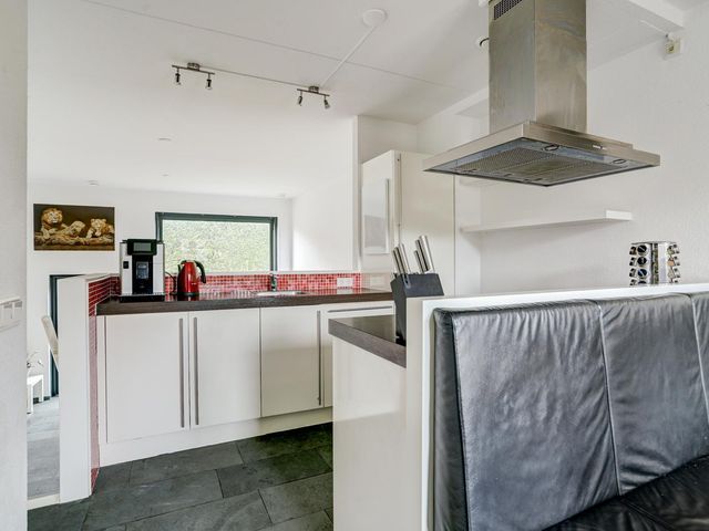 Voorweiden 7, Waalwijk