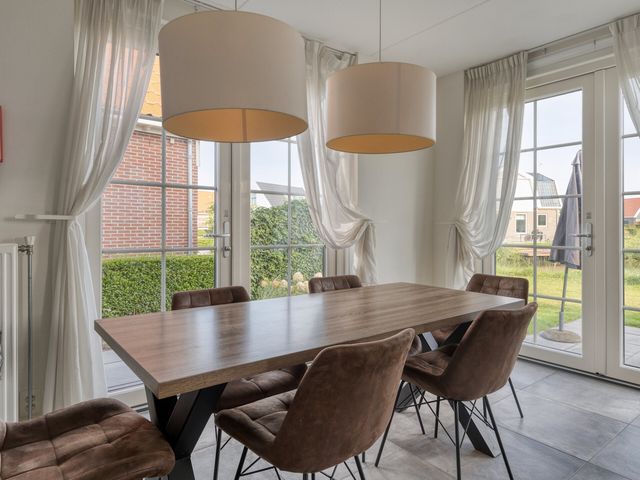 Zeedijk 2 357, Uitdam