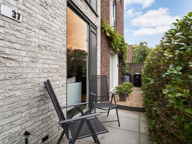 Meerkoetstraat 37, Den Haag