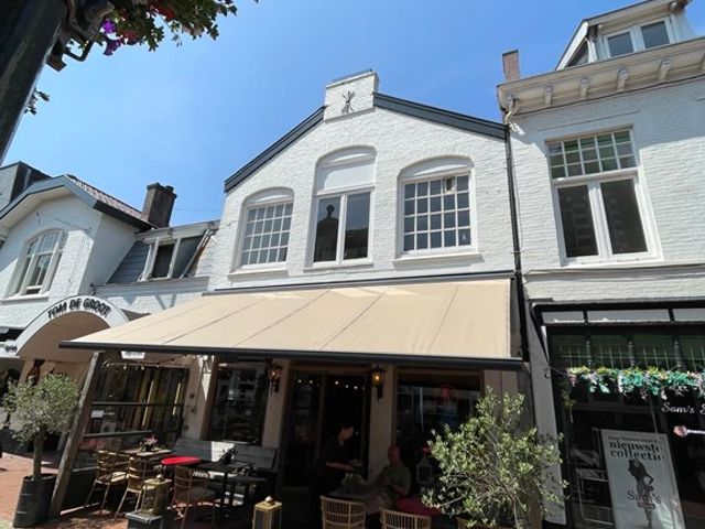 Nassaustraat 1D, Bussum