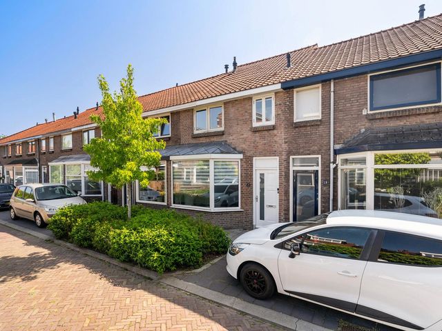 Eikeboomstraat 16, Zwijndrecht