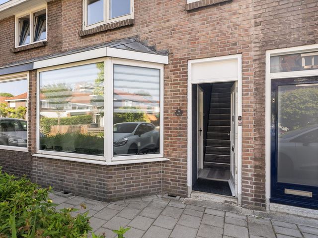 Eikeboomstraat 16, Zwijndrecht