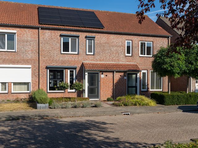Lijster 48, Sprang-Capelle