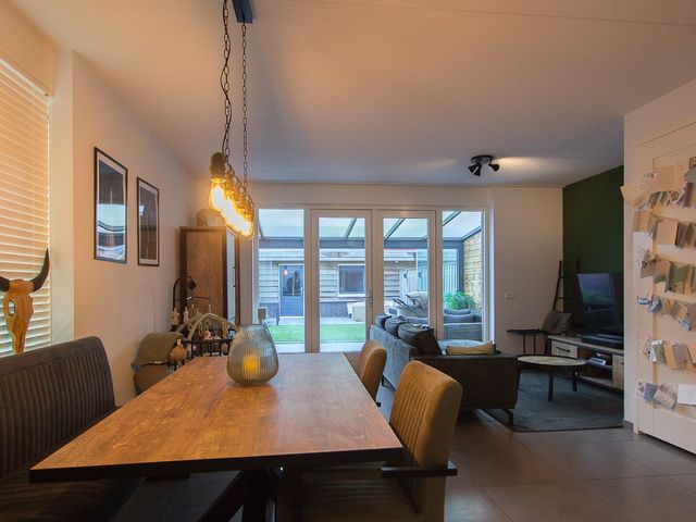 Dorsvlegel 1, De Moer