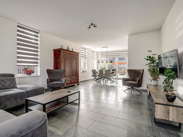 Lapjeskat 2, Kapelle