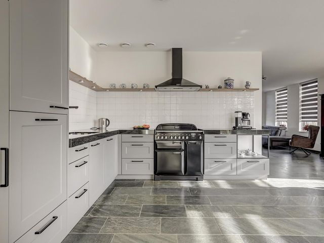 Lapjeskat 2, Kapelle