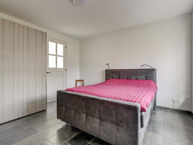 Lapjeskat 2, Kapelle