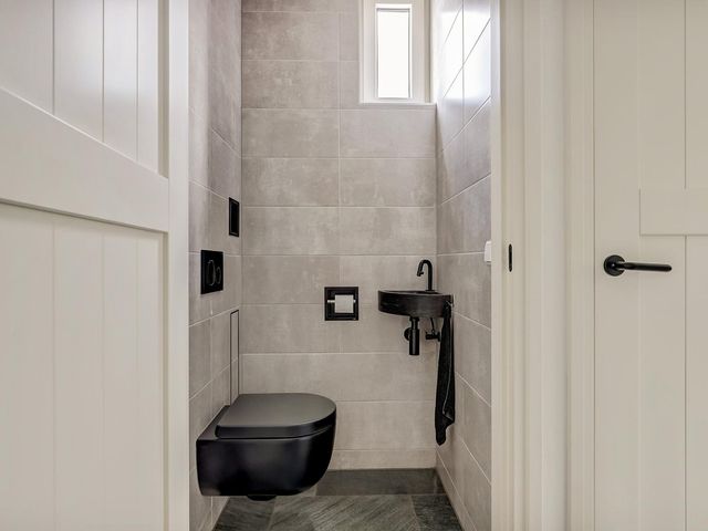 Lapjeskat 2, Kapelle