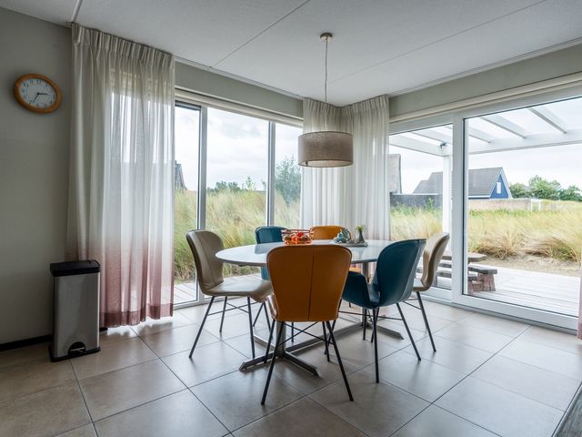 De Duinen 413, Ouddorp