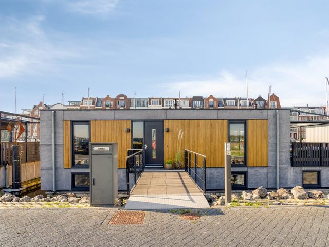 Zuiderzeekade 7, Bunschoten-Spakenburg