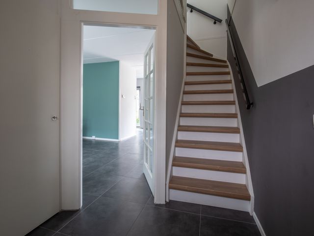 Bandholm 87, Hoofddorp