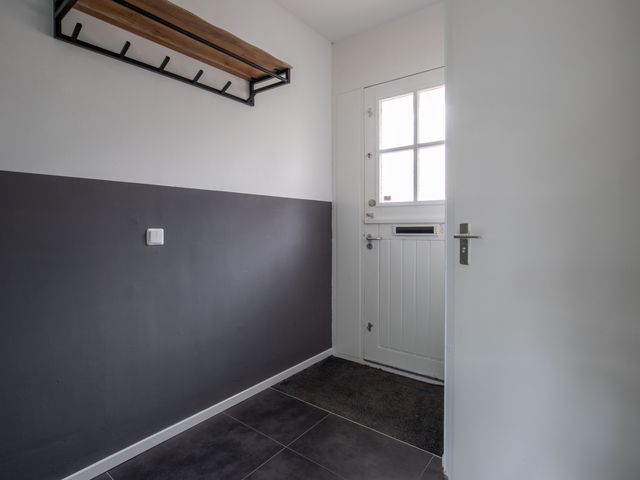 Bandholm 87, Hoofddorp