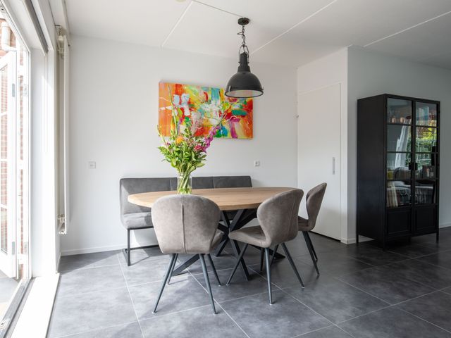 Bandholm 87, Hoofddorp