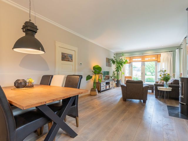 Kerkweg 66, Woubrugge