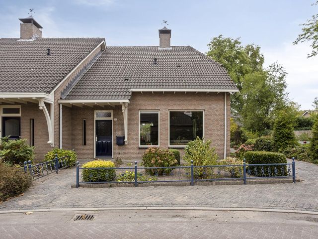 Breukrand 305, Uden