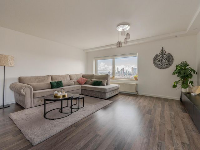 Strevelsweg 861, Rotterdam