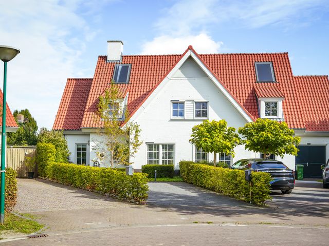 De Loonwerker 10A, Leende