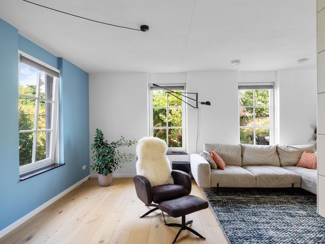De Loonwerker 10A, Leende