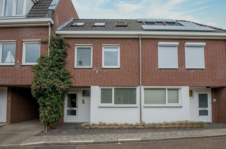 Hovenstraat 2B