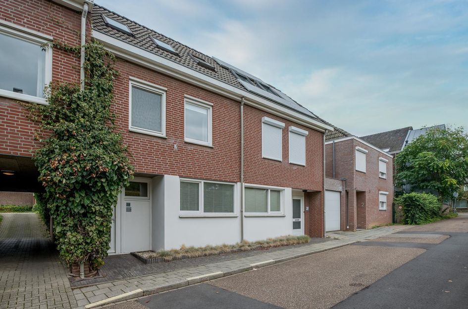 Hovenstraat 2B