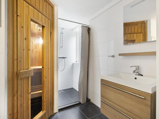 Unio 33, Brouwershaven
