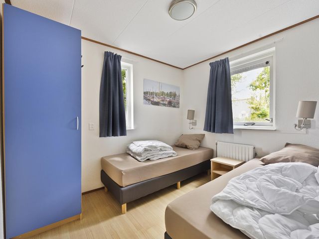 Unio 33, Brouwershaven