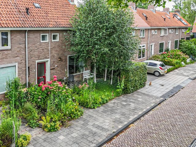 Lindenlaan 35, Emmeloord