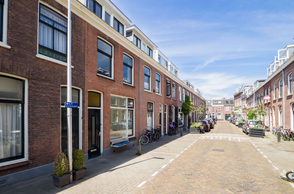 Steenstraat 32