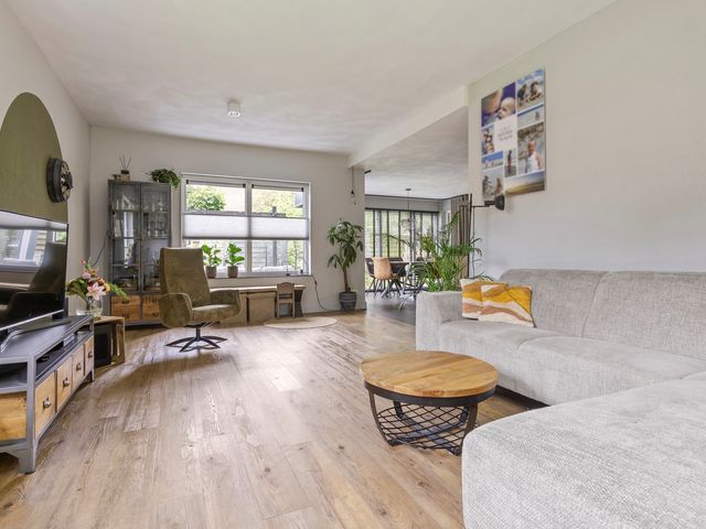 Sjallemastraat 16, Opende