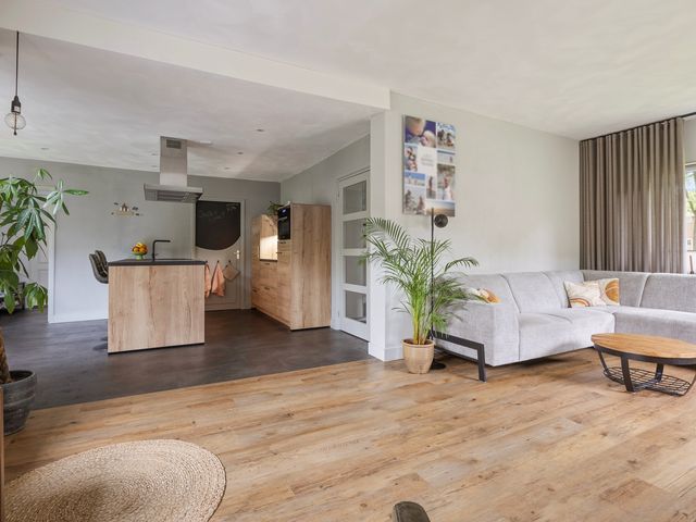 Sjallemastraat 16, Opende
