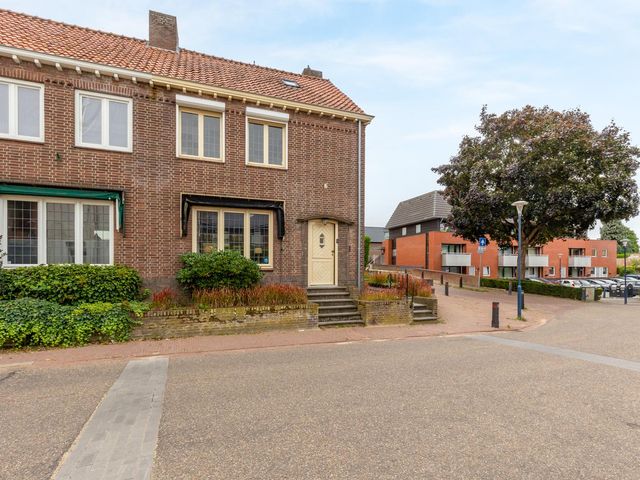 Houbeneindstraat 12, Munstergeleen