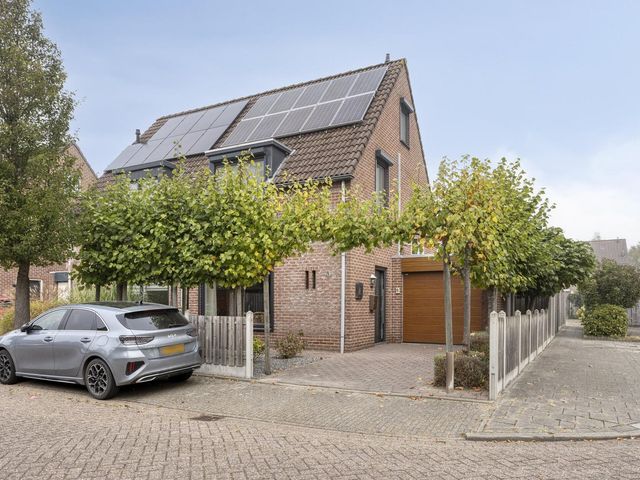 Trompstraat 9, Kloosterzande
